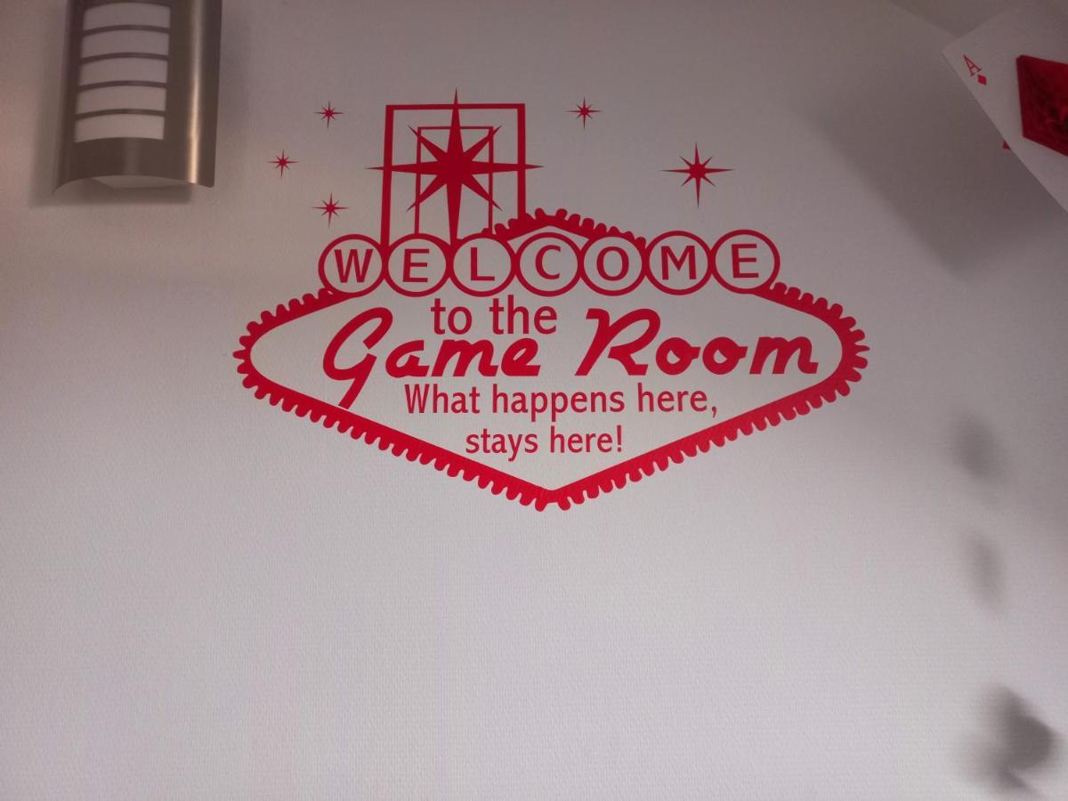 Game Room เอแปร์เน ภายนอก รูปภาพ